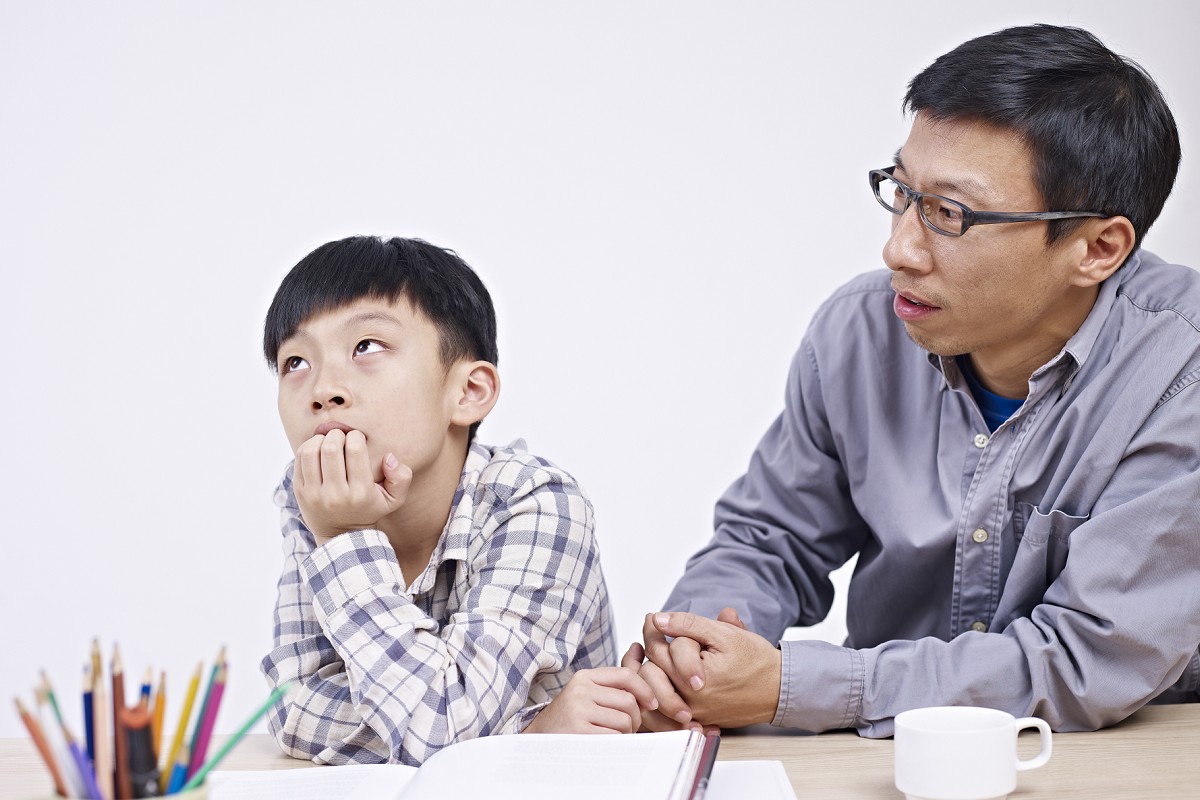 小孩唱反調